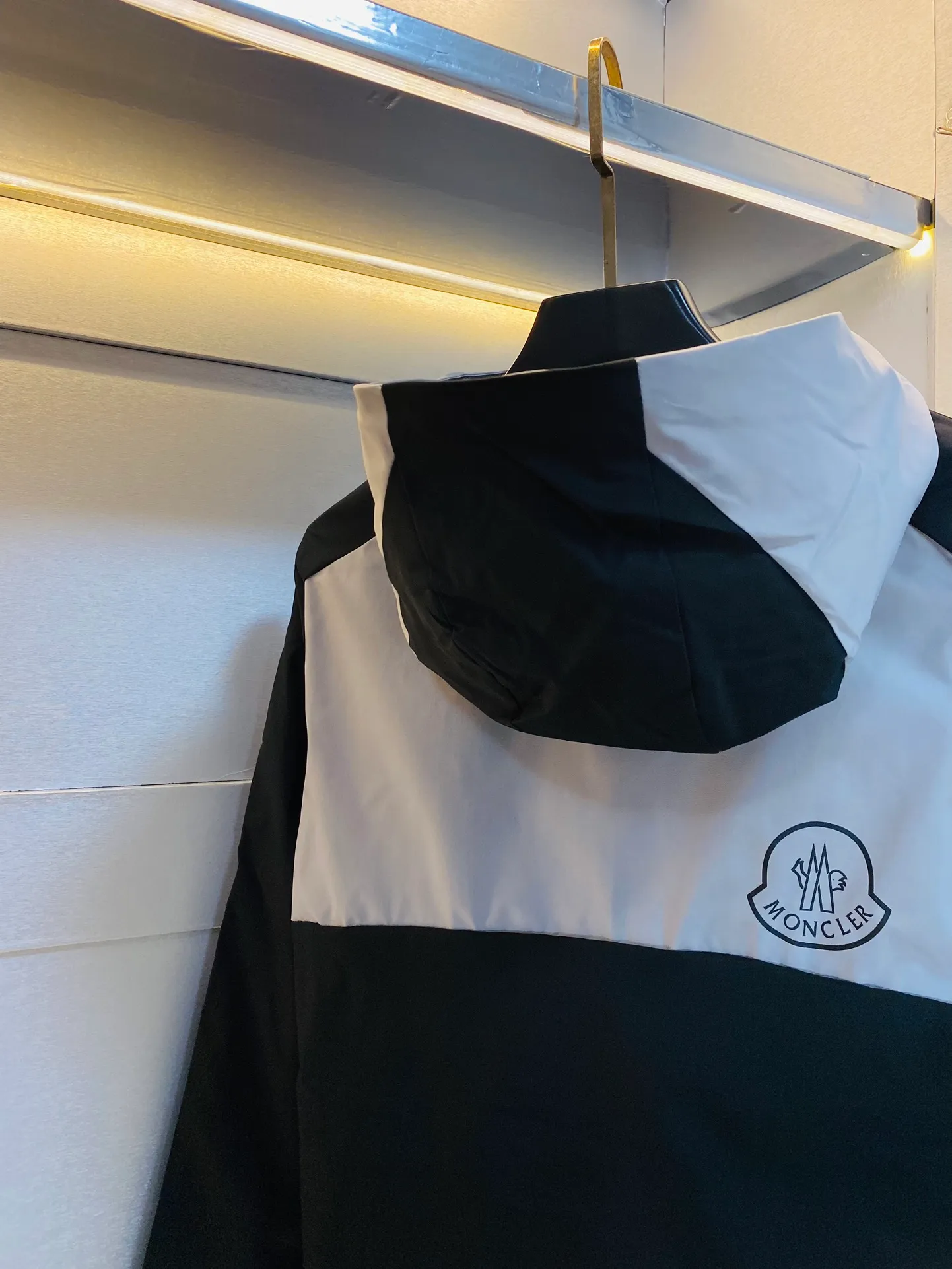 Same Style， ， 2026 New Arrival ， Original Premium Breathable ， ， ， Quality。 ， Sizes：M～3XL
